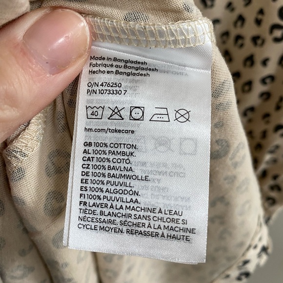 🔴 3/$10 - Kids H&M Cheetah Print Dress - Picture 5 of 7